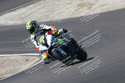 media/Sep-21-2025-TrackDaz (Sun) [[277c75b276]]/C Group/1140pm (Turn 3)/